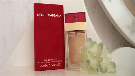 dolce gabbana capa vermelha resenha|Dolce Gabbana Capinha Vermelha .